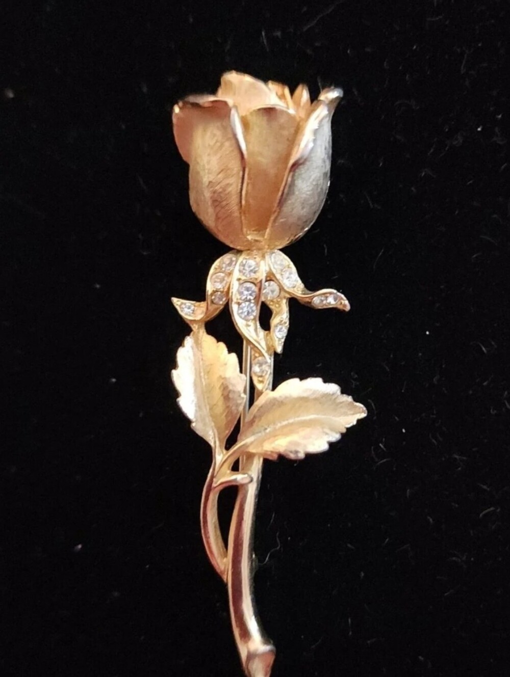 Elegant Gold Tone Rhinestone Rose Tulip Vintage Brooch Pin Vines